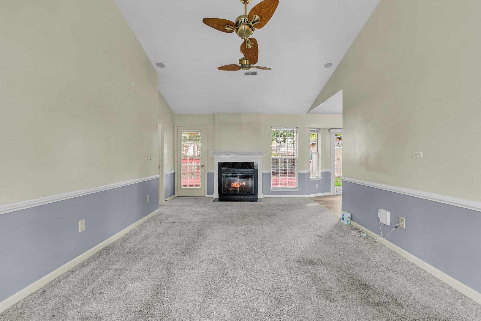 Summerville House: 182 Paddock Way