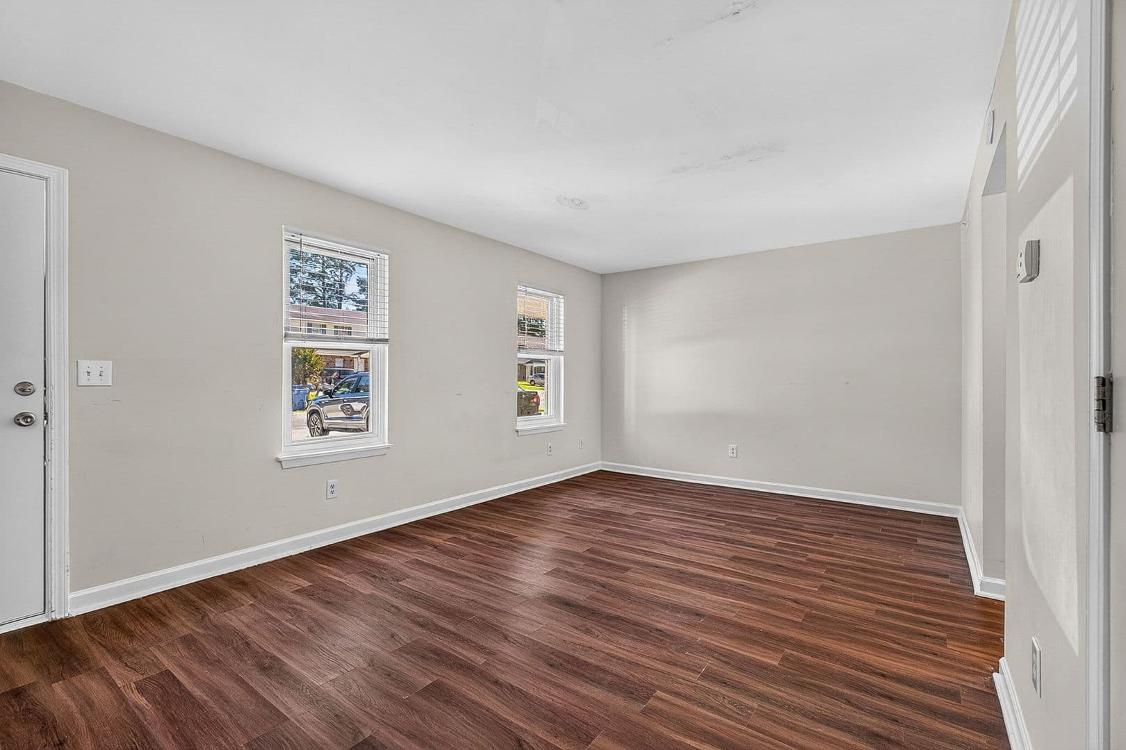 North Charleston House: 7591 Hunter's Ridge Lane