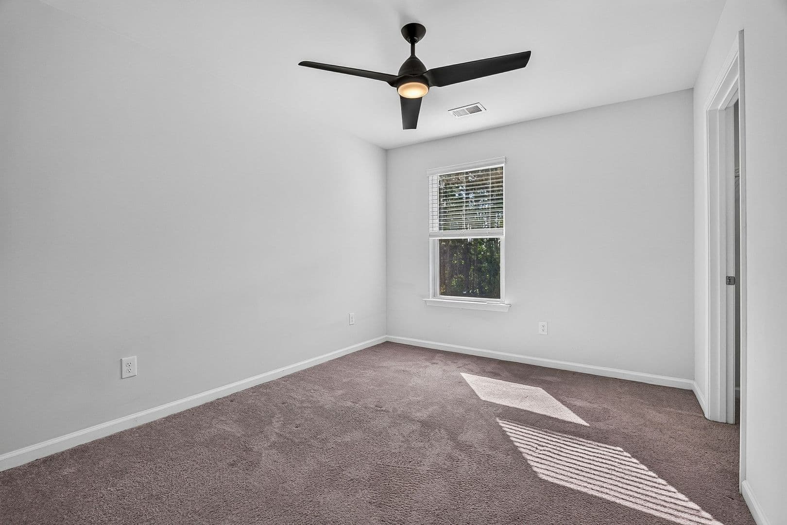 Summerville House: 123 Sweet Cherry Lane