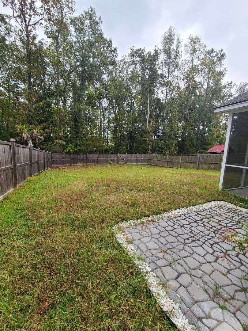 North Charleston House: 9830 Black Tupelo Lane