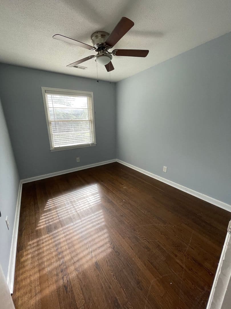 Goose Creek House: 14 Elmora Avenue