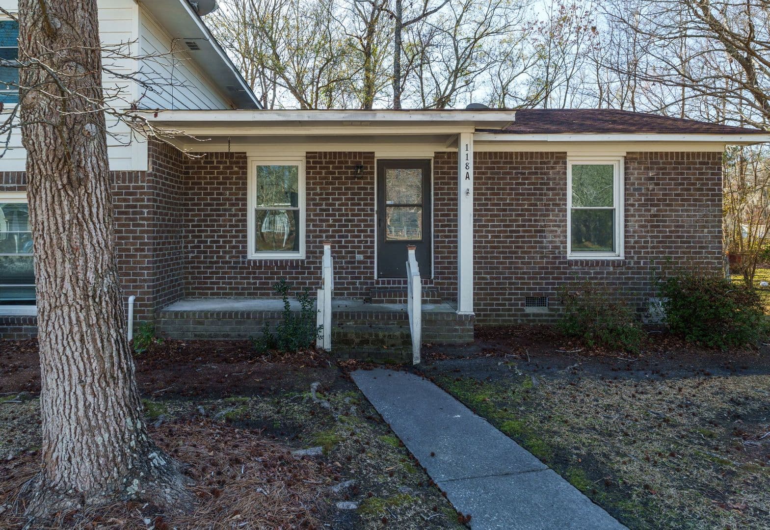 Summerville Apartment: 118 Roberta Drive