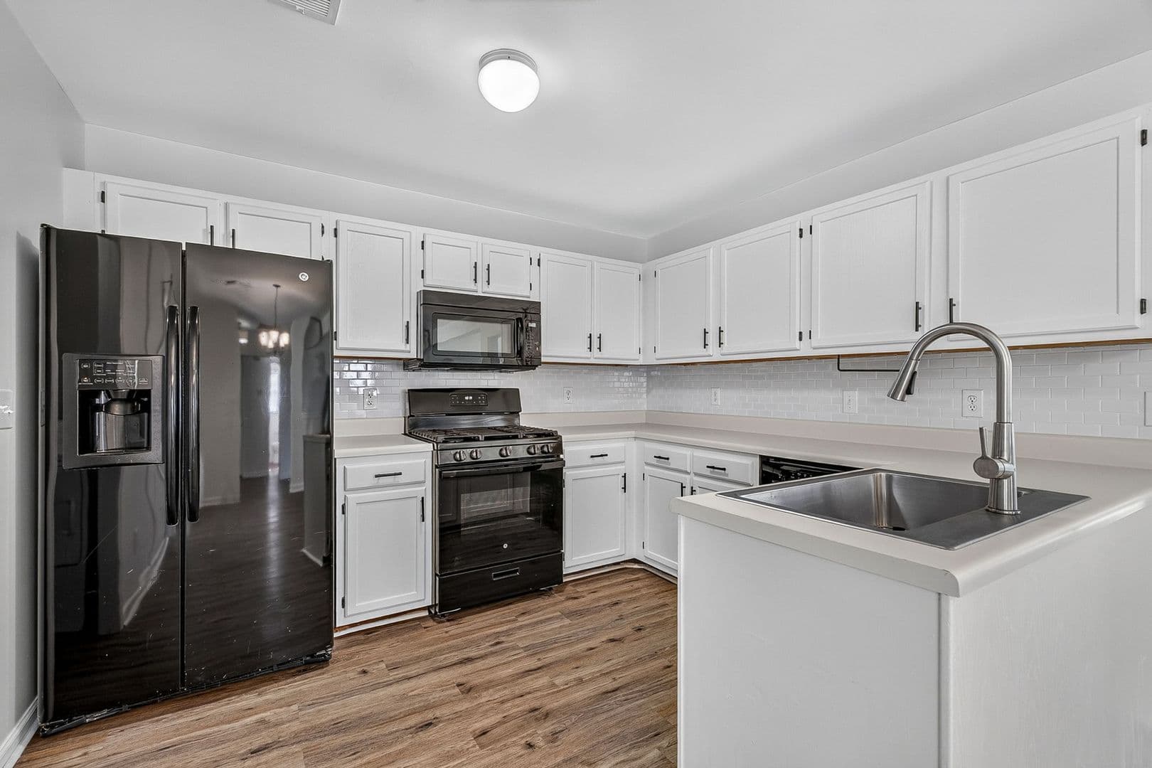 Summerville House: 117 Hopper Dr