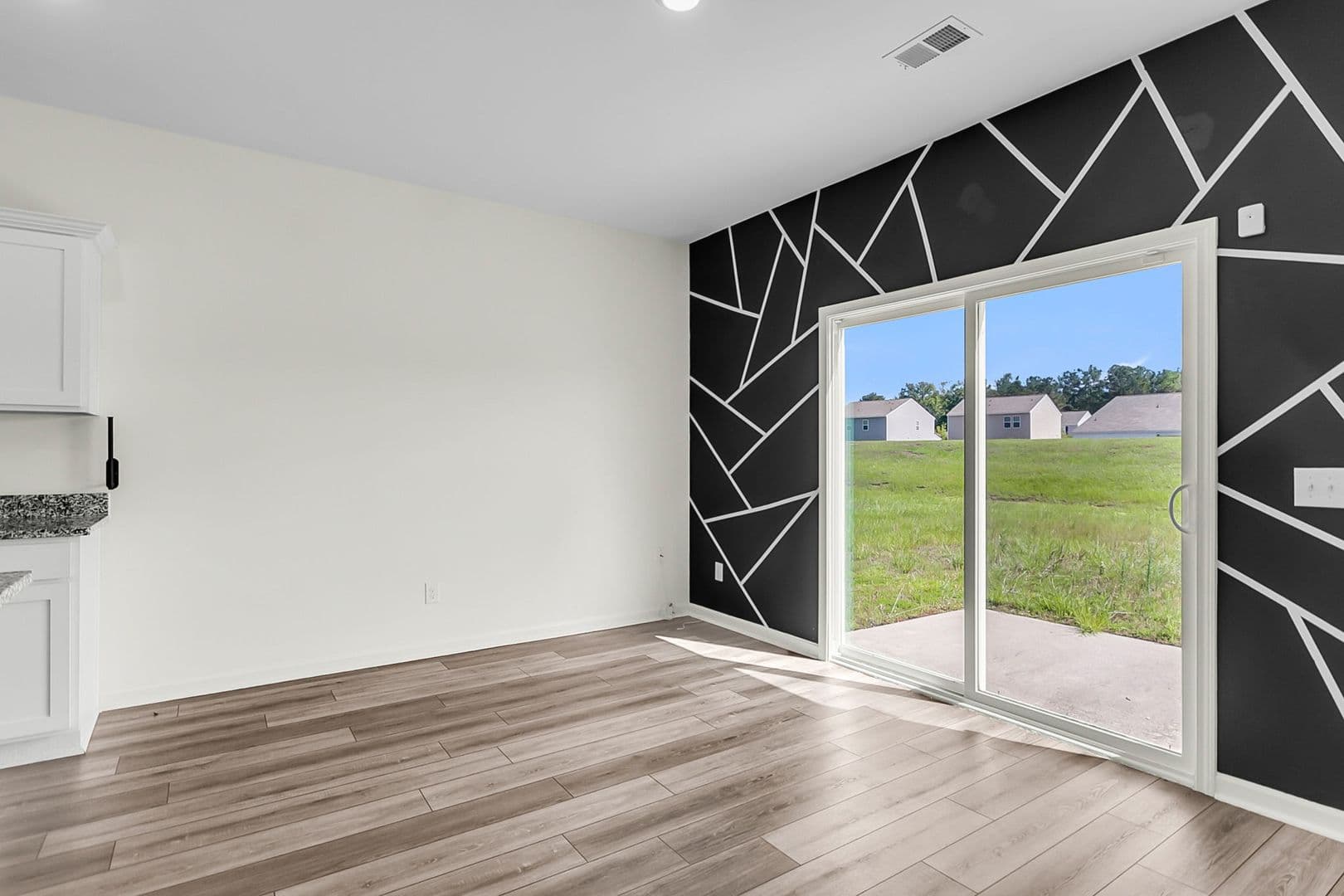 Summerville House: 424 Pender Woods Dr.