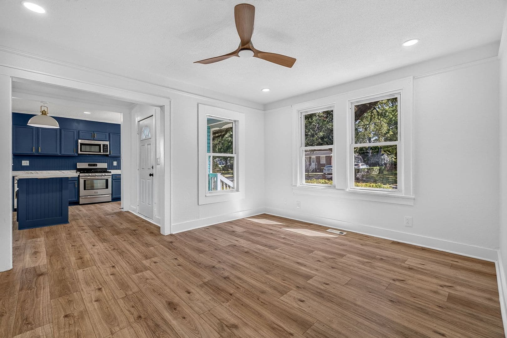 North Charleston House: 2660 Olympia Ave