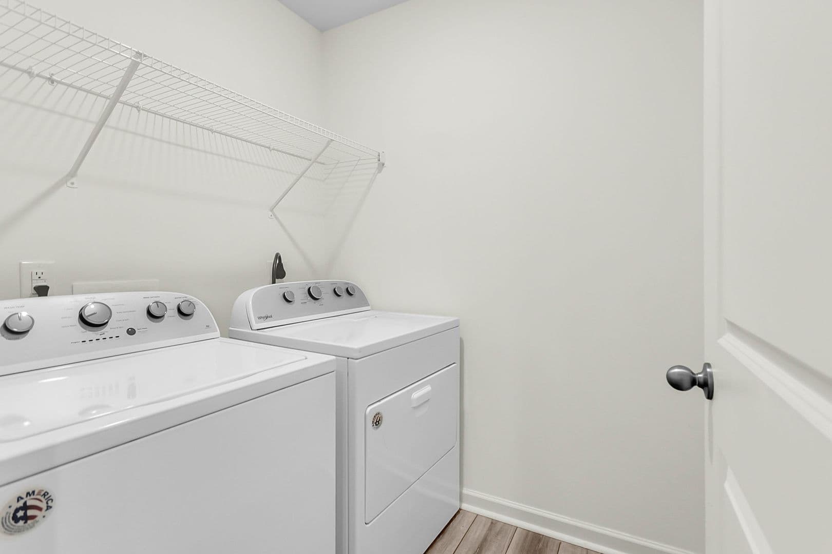 Summerville House: 424 Pender Woods Dr.