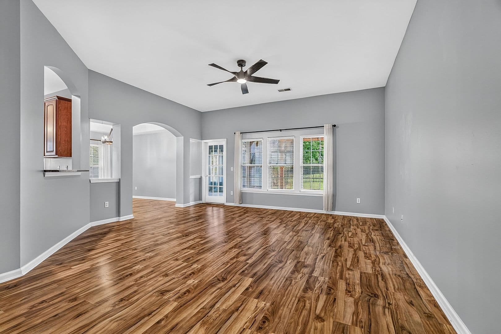 Hanahan House: 7549 Hawks Circle