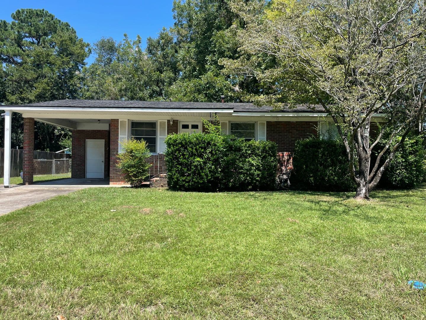 Goose Creek House: 14 Elmora Avenue