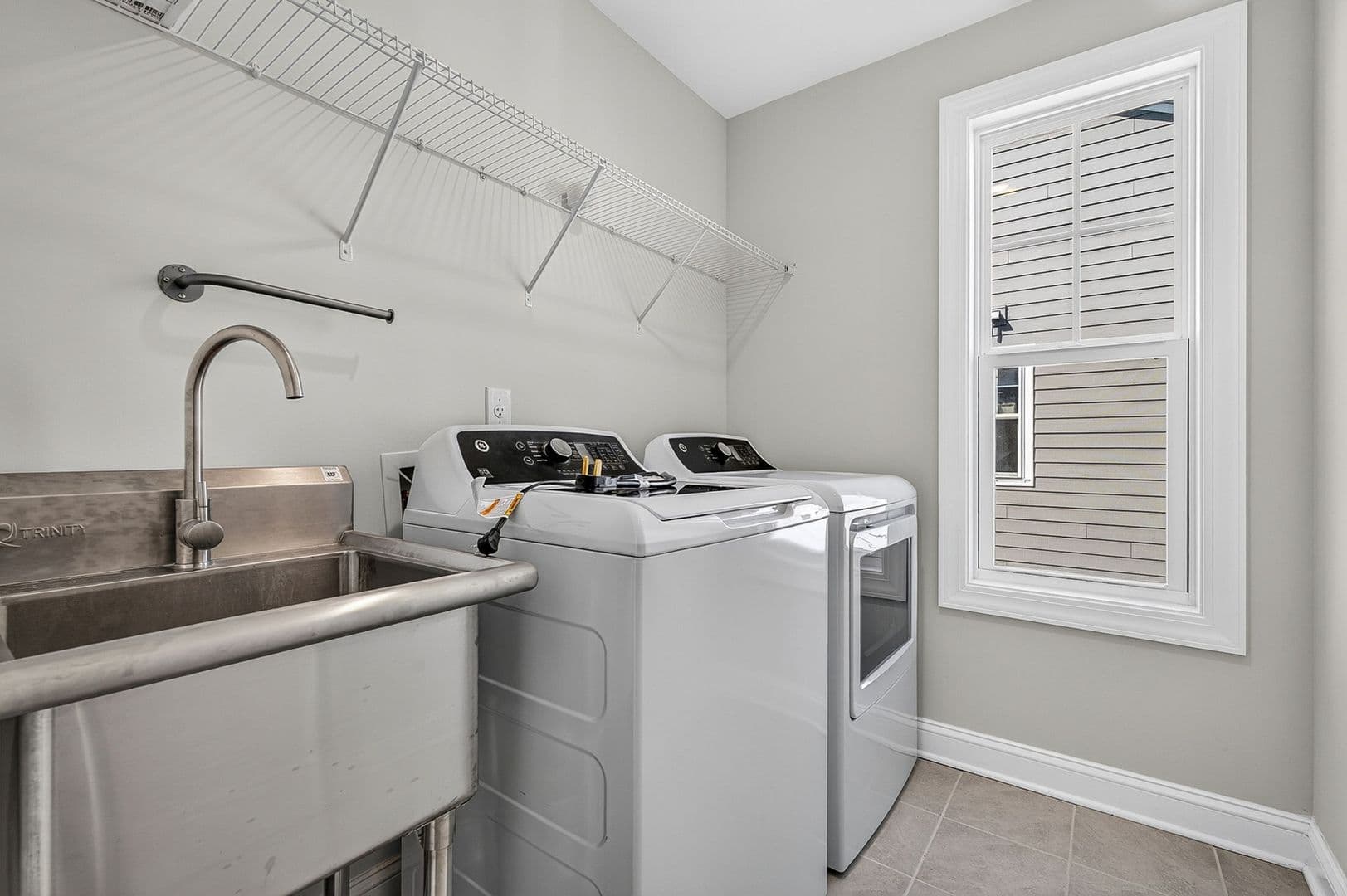 Mount Pleasant House: 2668 Park West Blvd