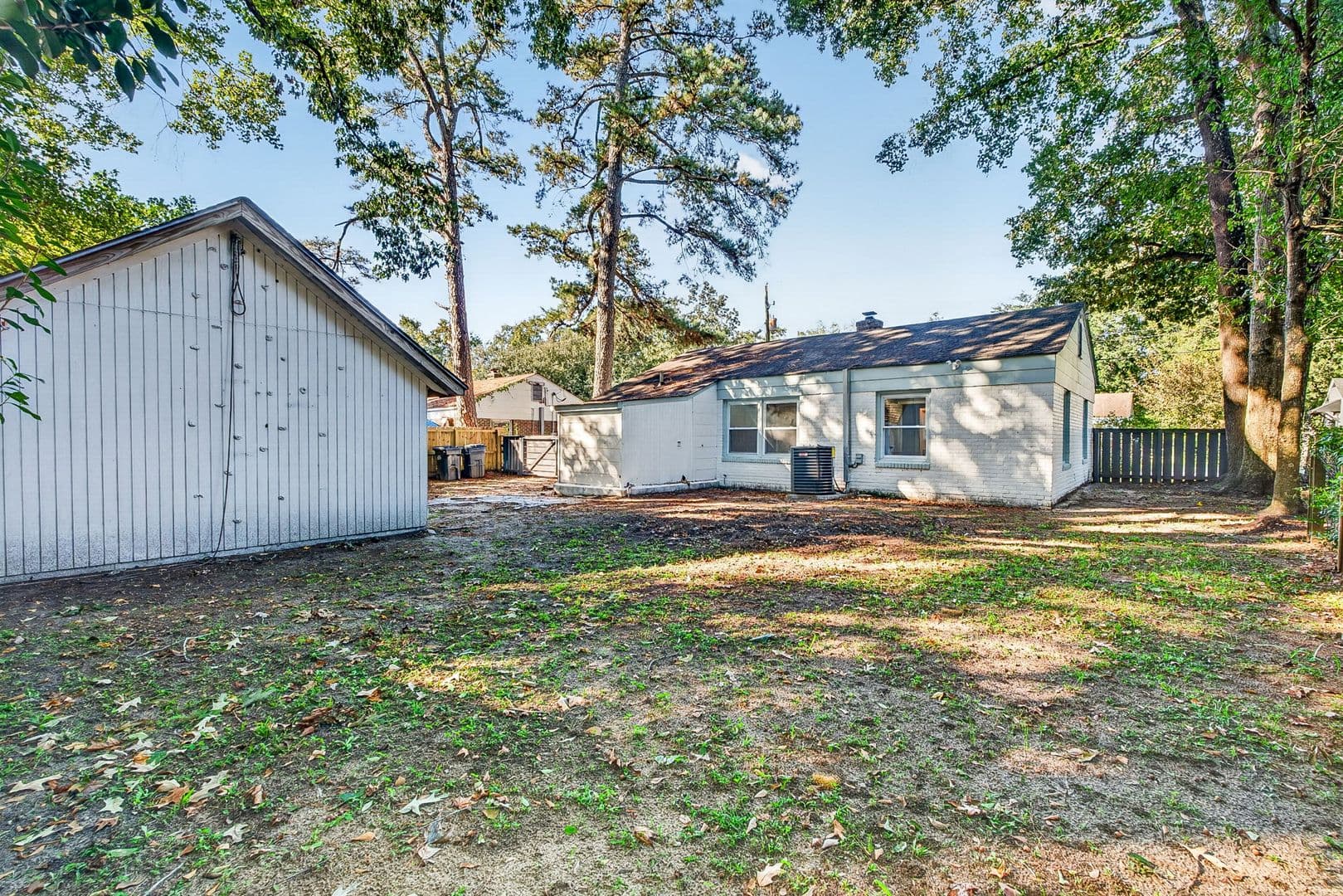 North Charleston House: 5454 Torgerson Ave