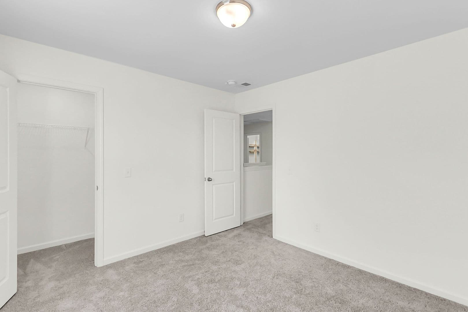 Summerville House: 424 Pender Woods Dr.