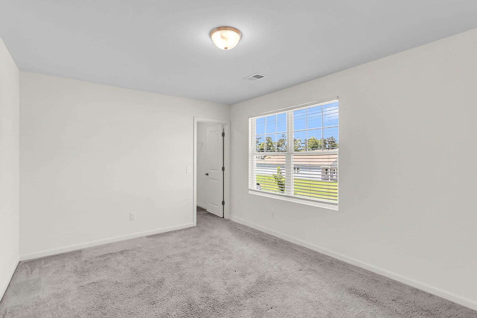 Summerville House: 424 Pender Woods Dr.