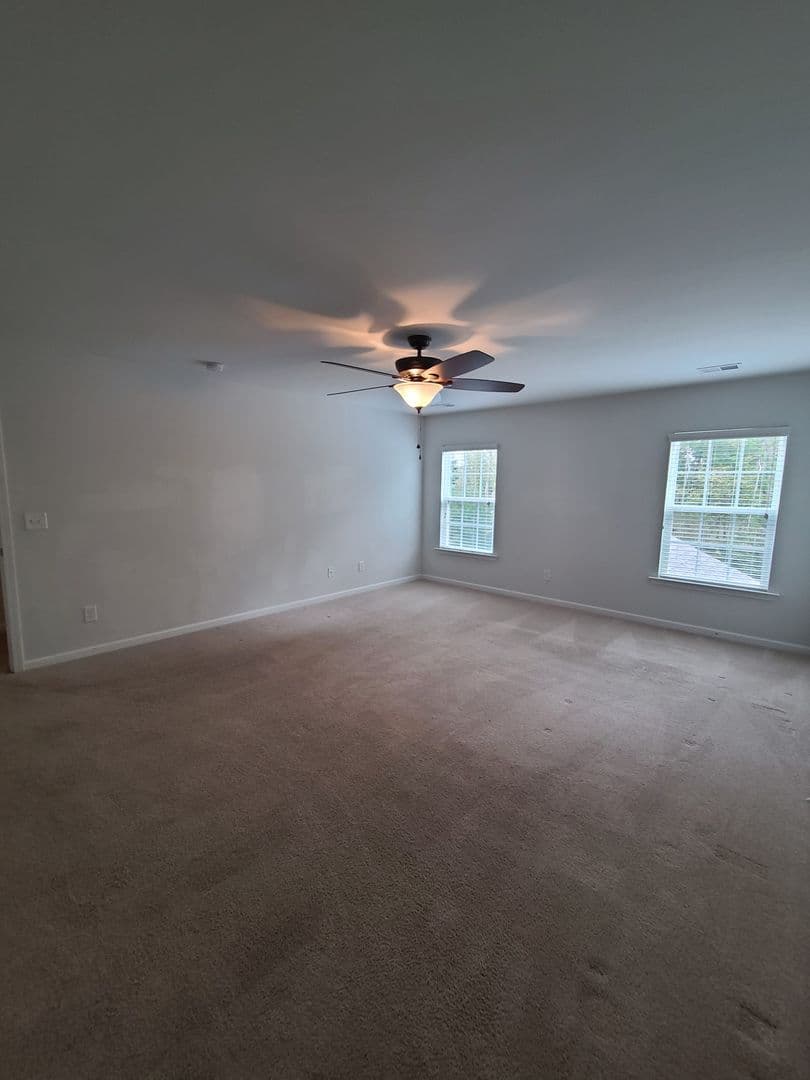North Charleston House: 9830 Black Tupelo Lane