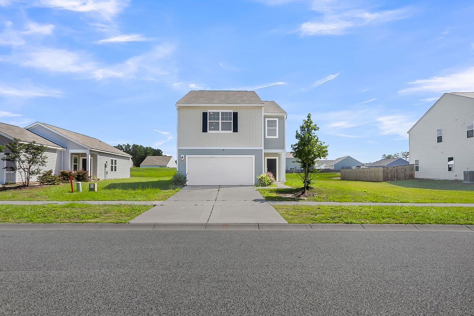Summerville House: 424 Pender Woods Dr.
