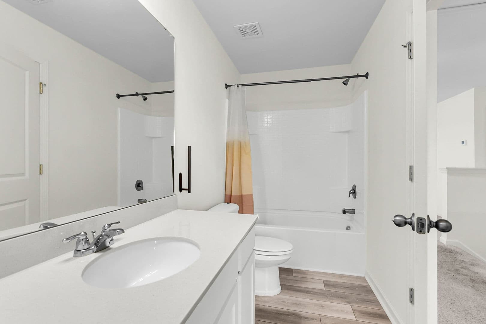 Summerville House: 424 Pender Woods Dr.