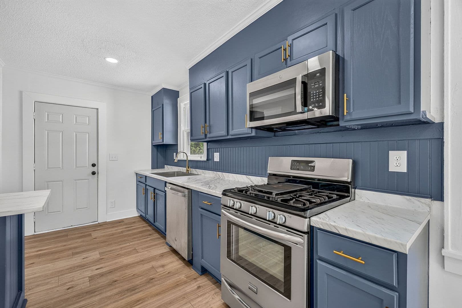 North Charleston House: 2660 Olympia Ave