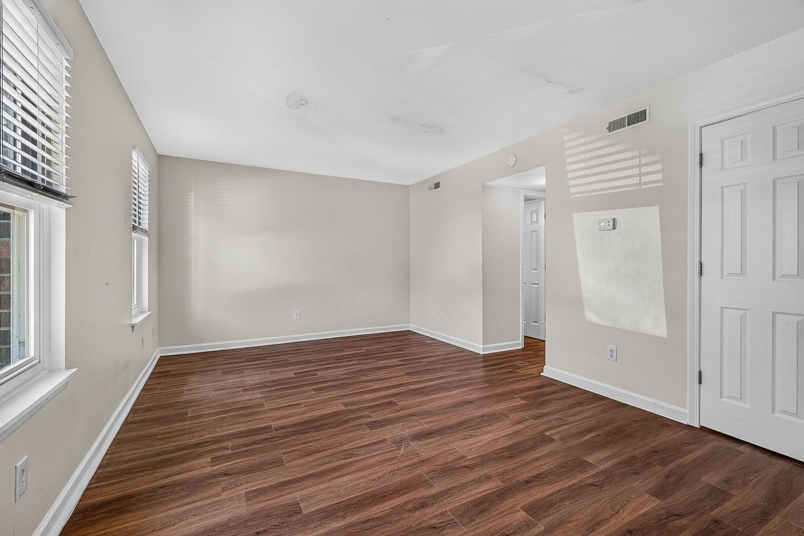North Charleston House: 7591 Hunter's Ridge Lane