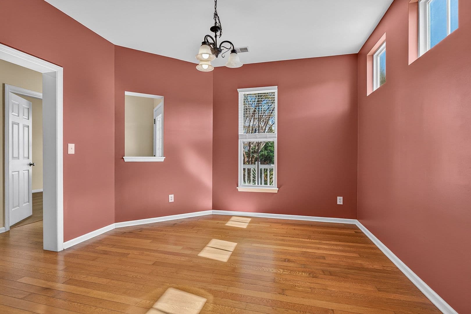 Goose Creek House: 103 Cordoba Ct