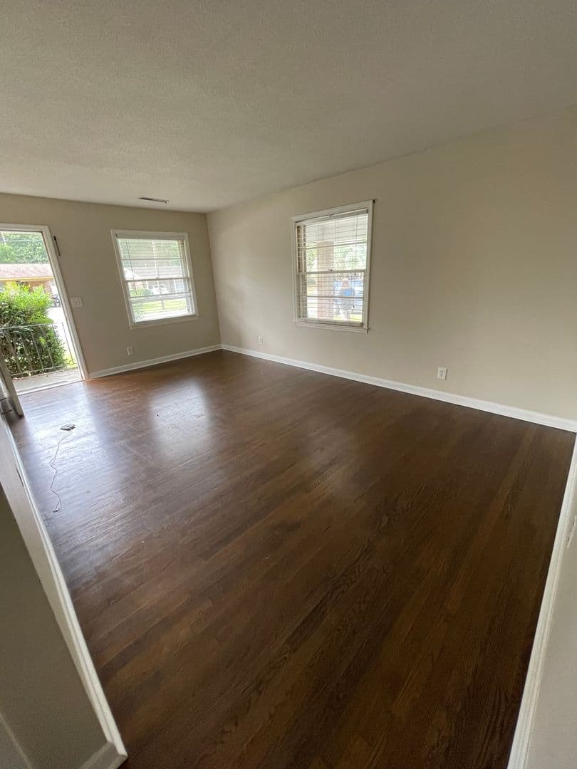 Goose Creek House: 14 Elmora Avenue