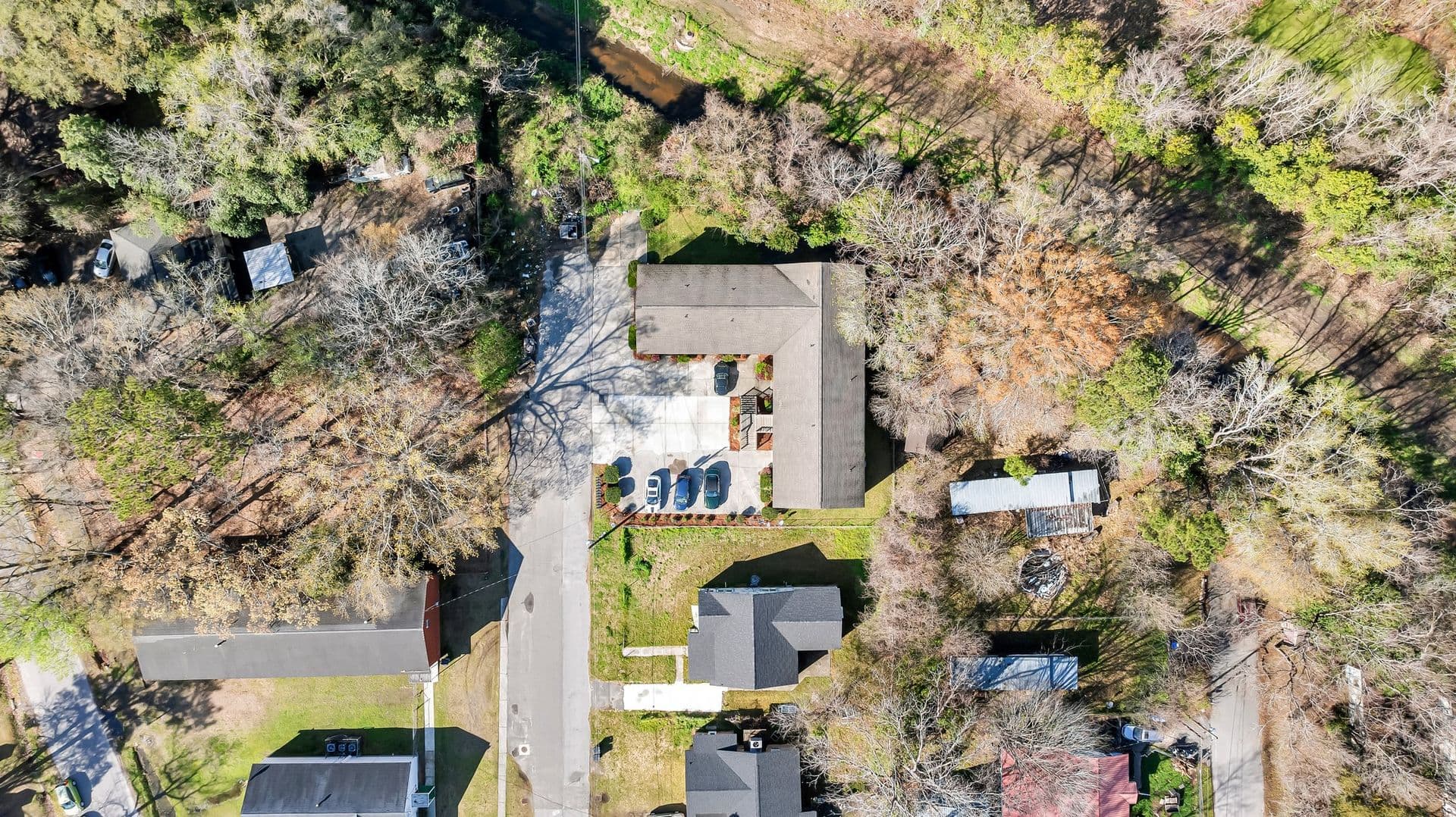 North Charleston Apartment: 2220 Van Buren Ave