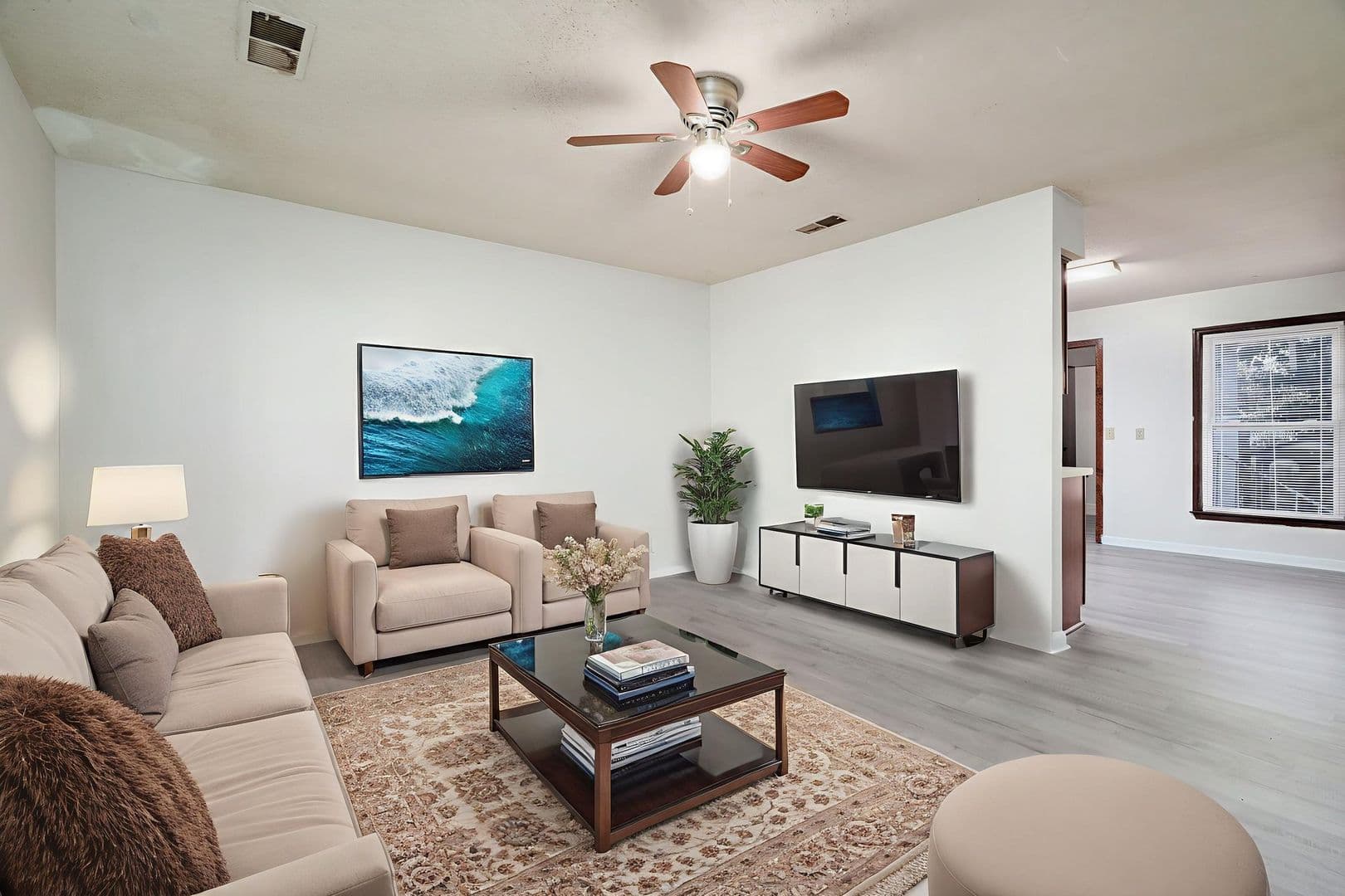 Summerville Apartment: 118 Roberta Drive