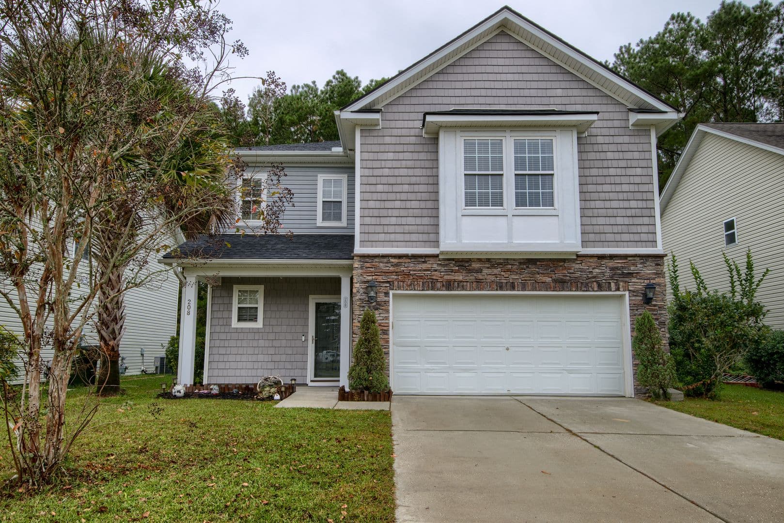 Moncks Corner House: 208 Woodbrook Way