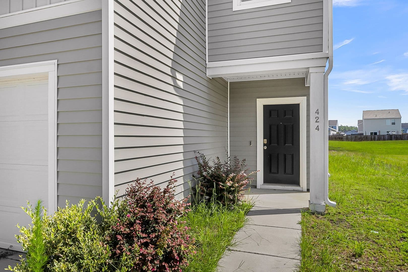 Summerville House: 424 Pender Woods Dr.