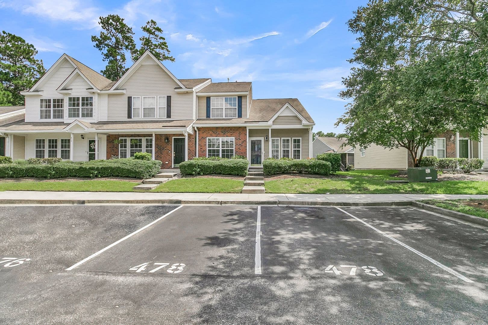 Charleston House: 478 Doane Way - 1