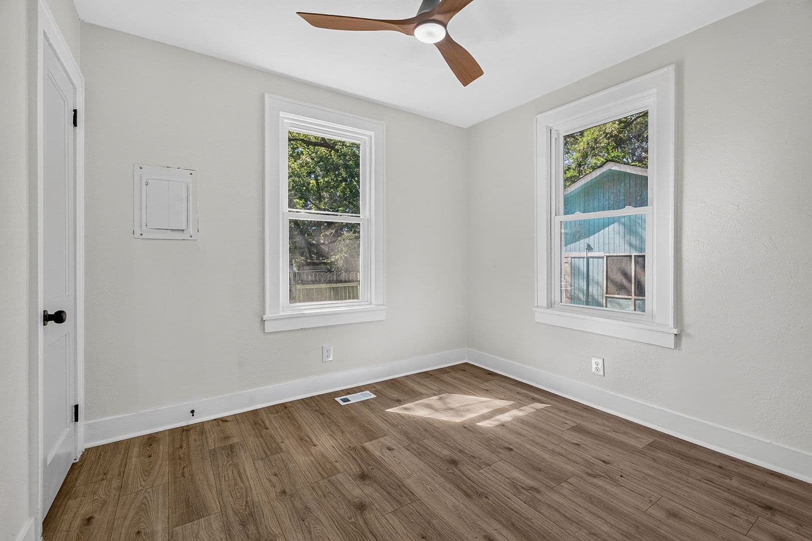 North Charleston House: 2660 Olympia Ave