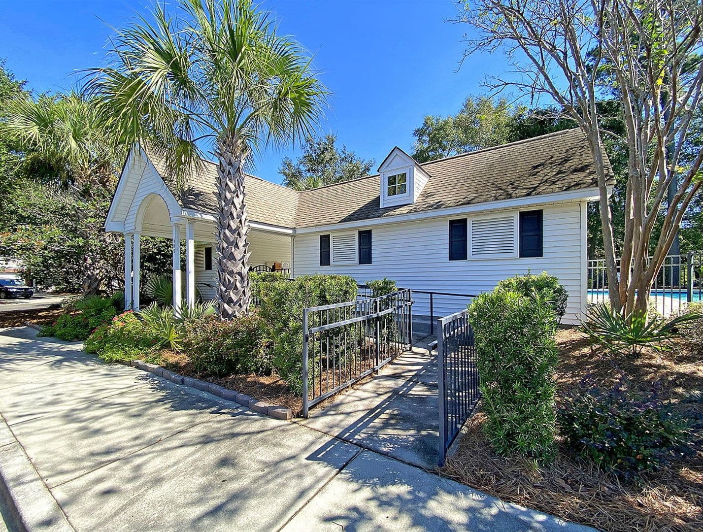 Charleston House: 478 Doane Way - 1