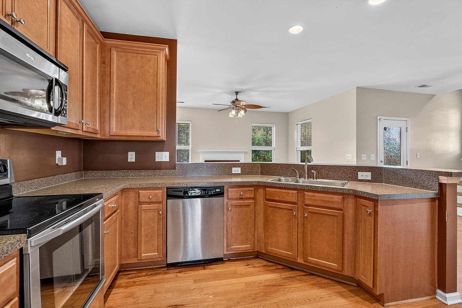 Goose Creek House: 103 Cordoba Ct