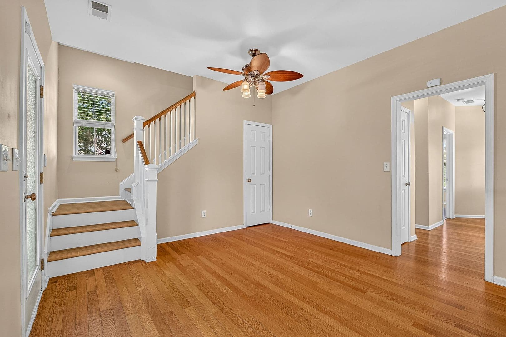 Goose Creek House: 103 Cordoba Ct