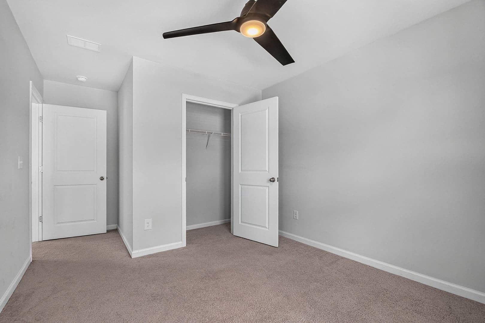 Summerville House: 123 Sweet Cherry Lane