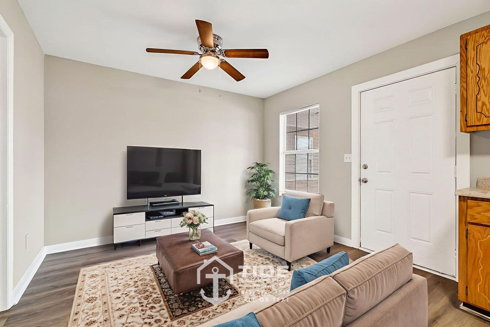 North Charleston Apartment: 2220 Van Buren Ave