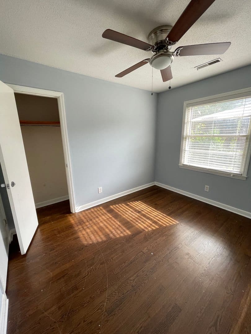 Goose Creek House: 14 Elmora Avenue