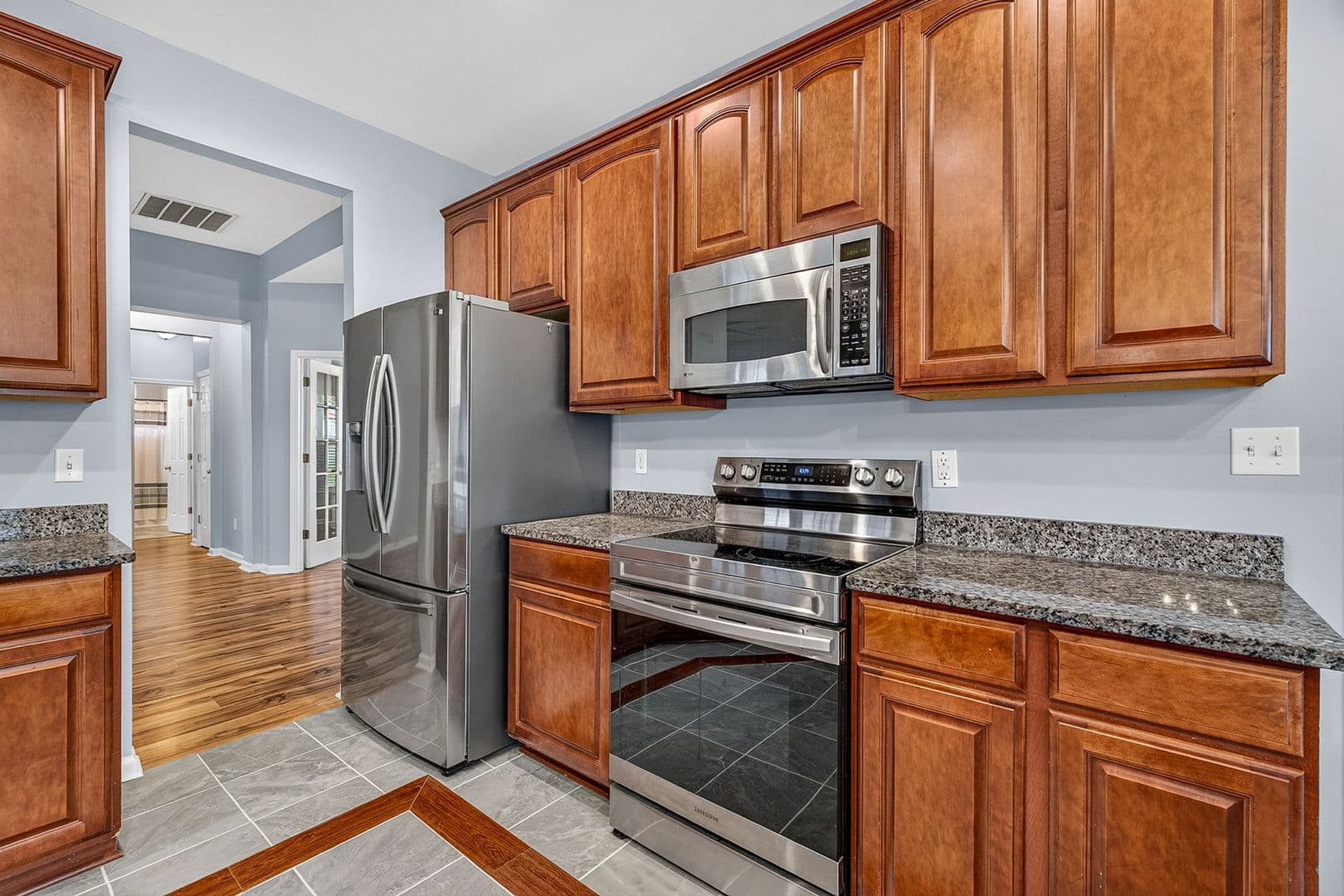 Hanahan House: 7549 Hawks Circle