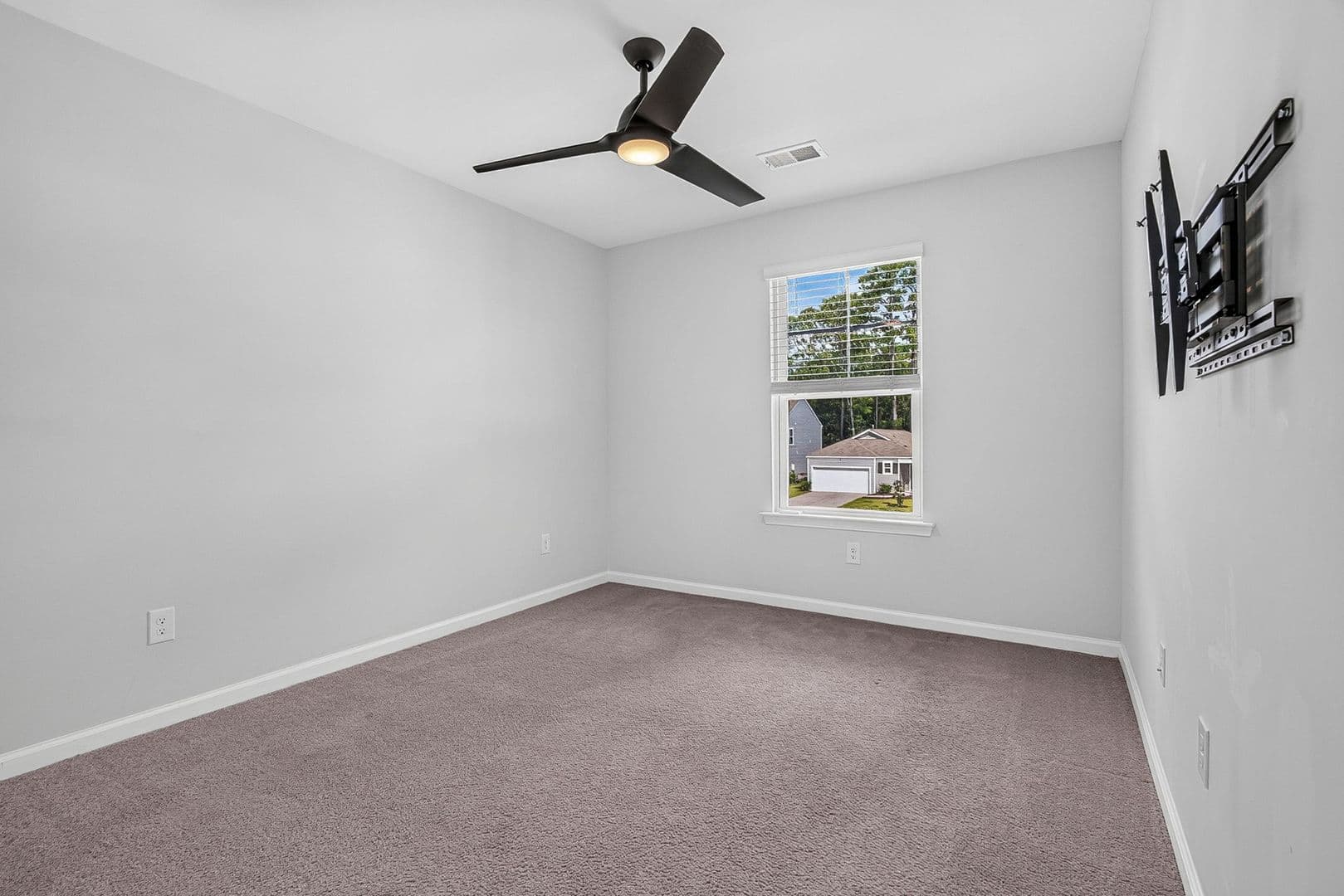 Summerville House: 123 Sweet Cherry Lane
