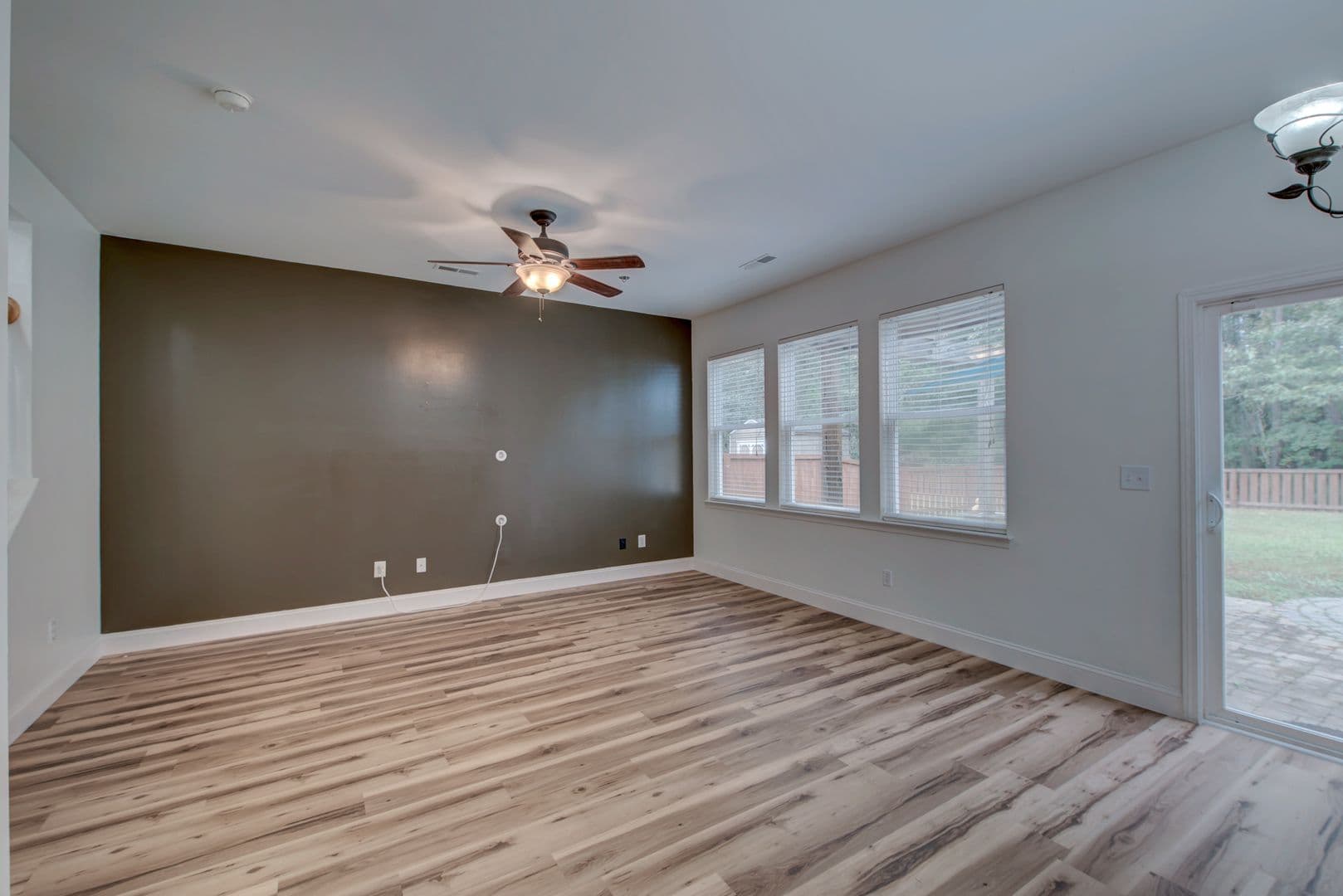 Moncks Corner House: 208 Woodbrook Way