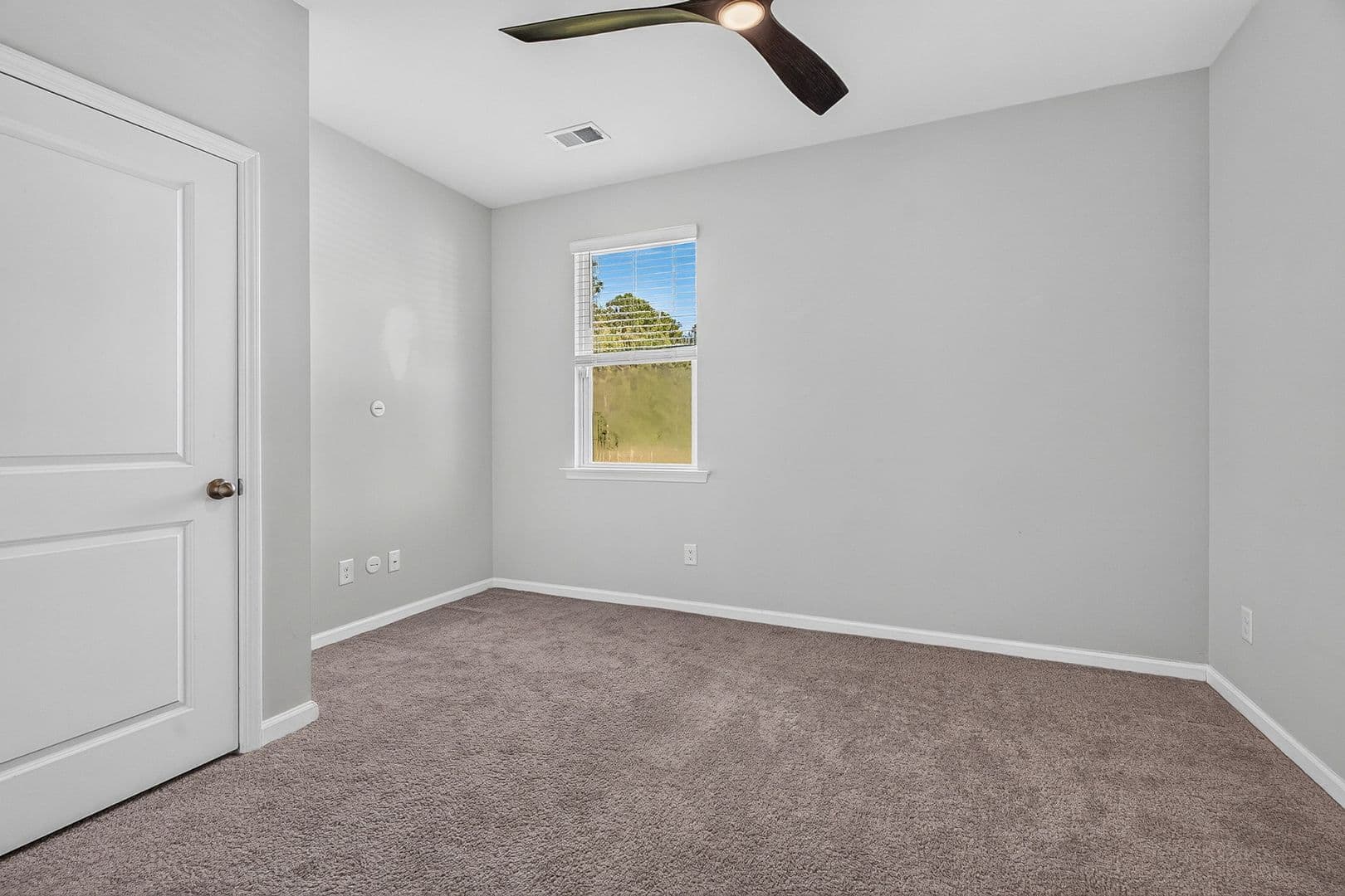 Summerville House: 137 Blossom Wood Ln