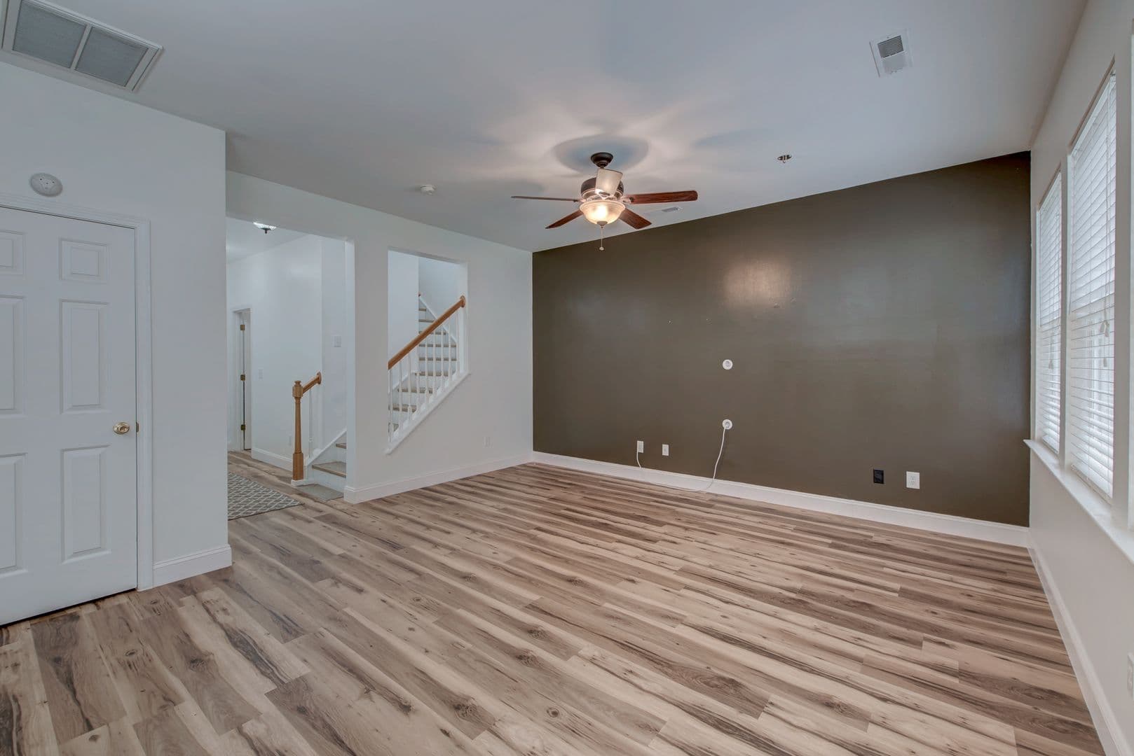 Moncks Corner House: 208 Woodbrook Way