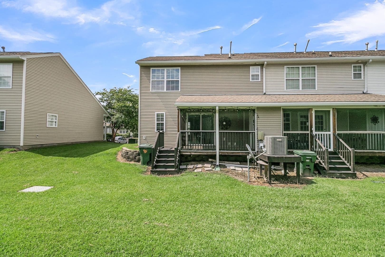 Charleston House: 478 Doane Way - 1