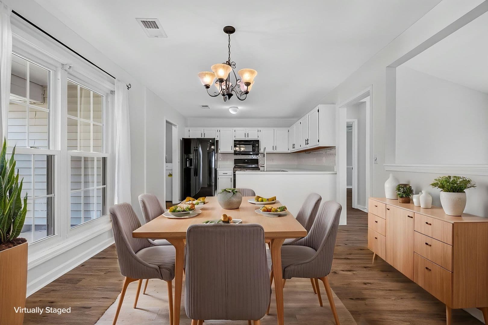 Summerville House: 117 Hopper Dr
