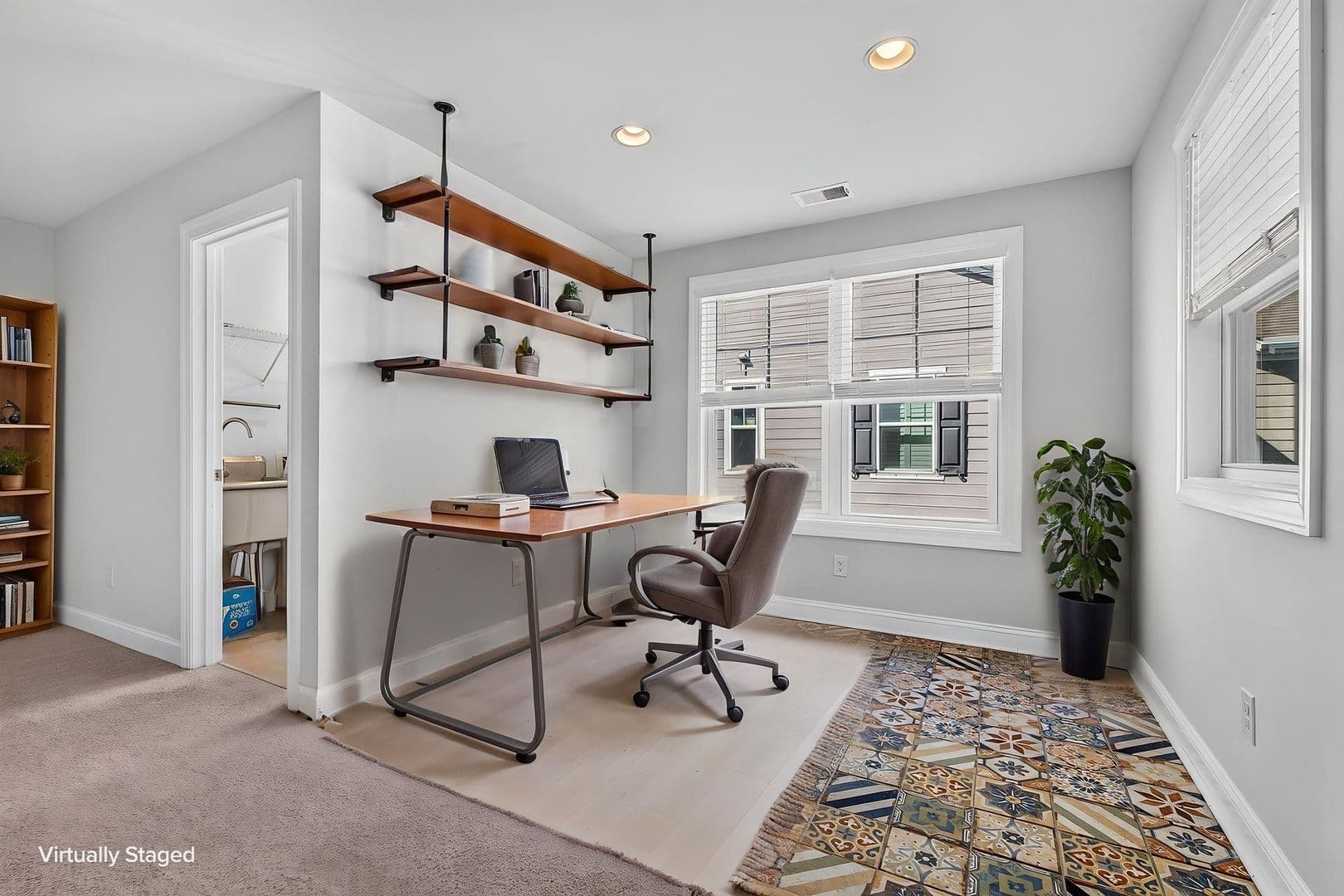 Mount Pleasant House: 2668 Park West Blvd