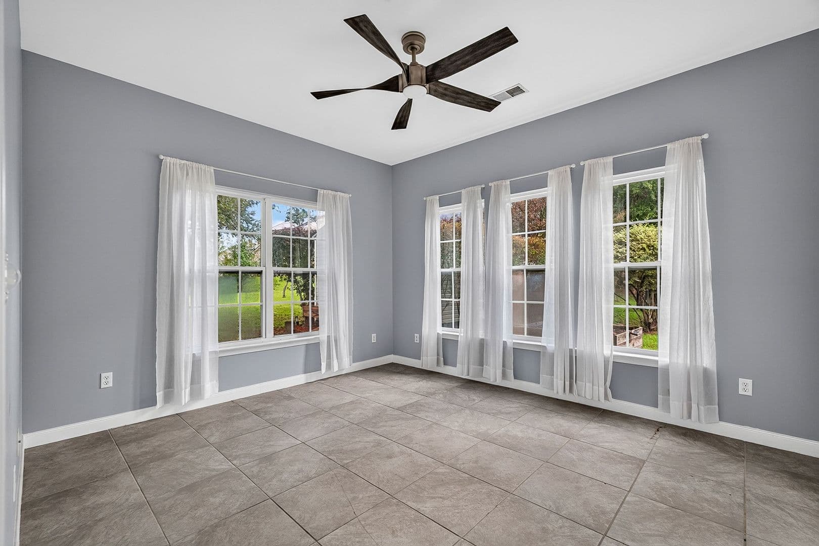 Hanahan House: 7549 Hawks Circle