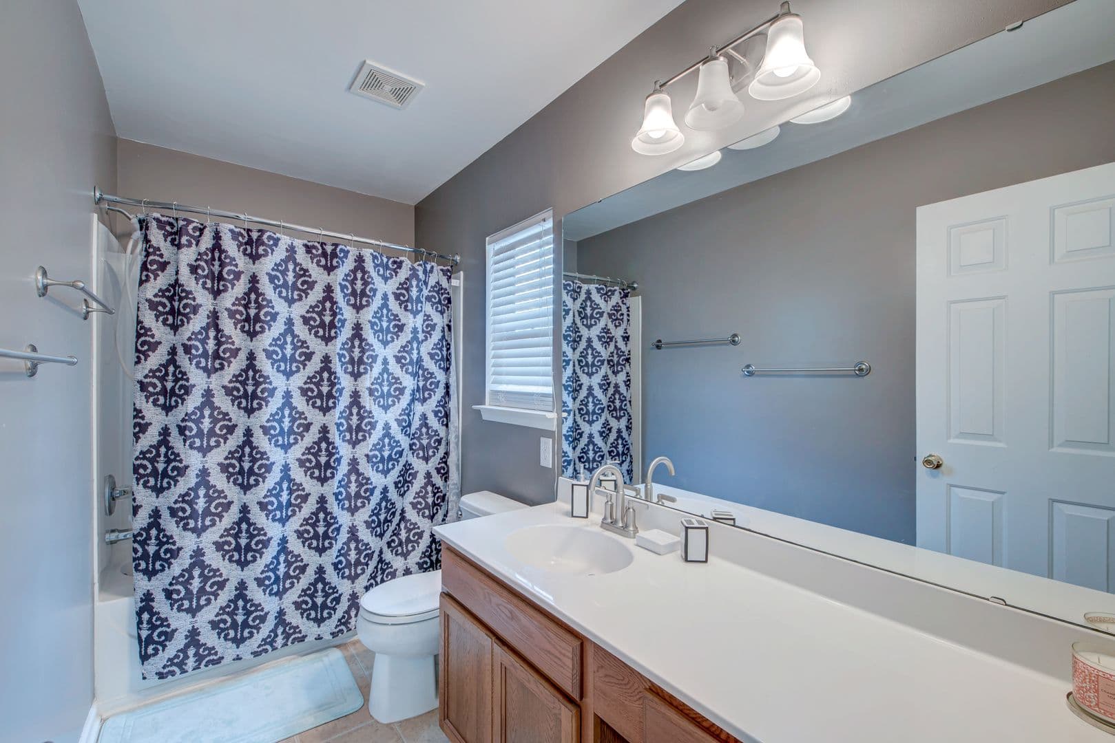 Moncks Corner House: 208 Woodbrook Way