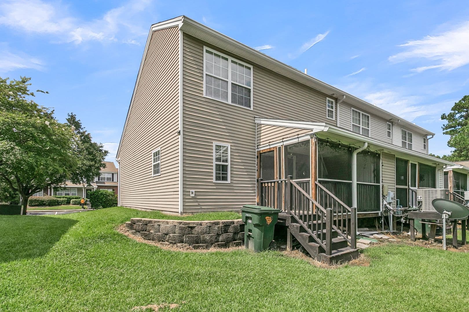 Charleston House: 478 Doane Way - 1