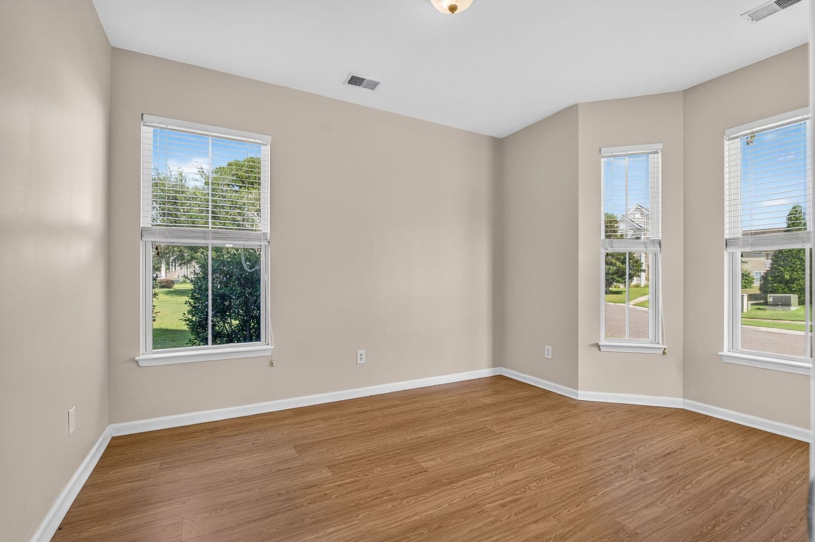 Goose Creek House: 103 Cordoba Ct