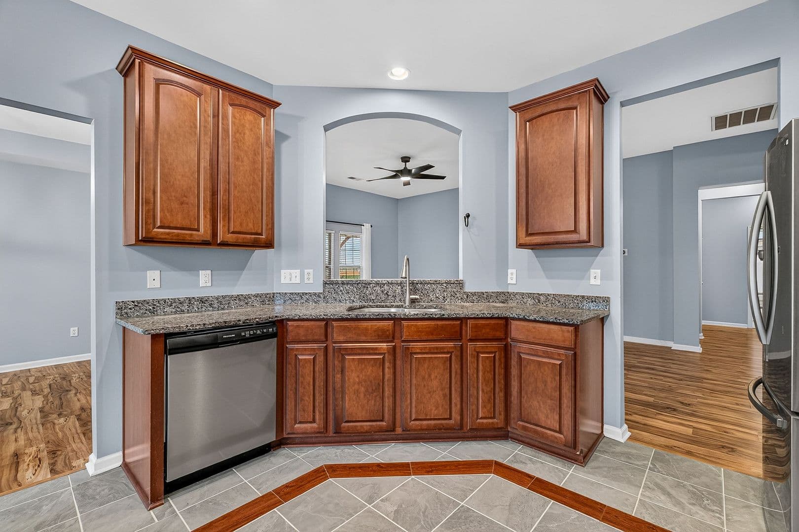 Hanahan House: 7549 Hawks Circle