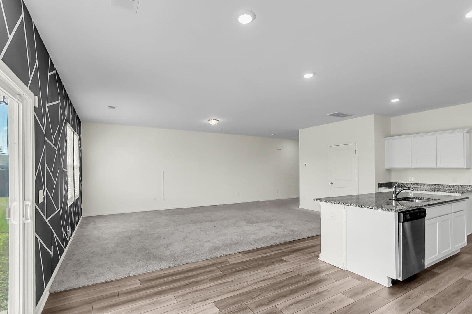 Summerville House: 424 Pender Woods Dr.