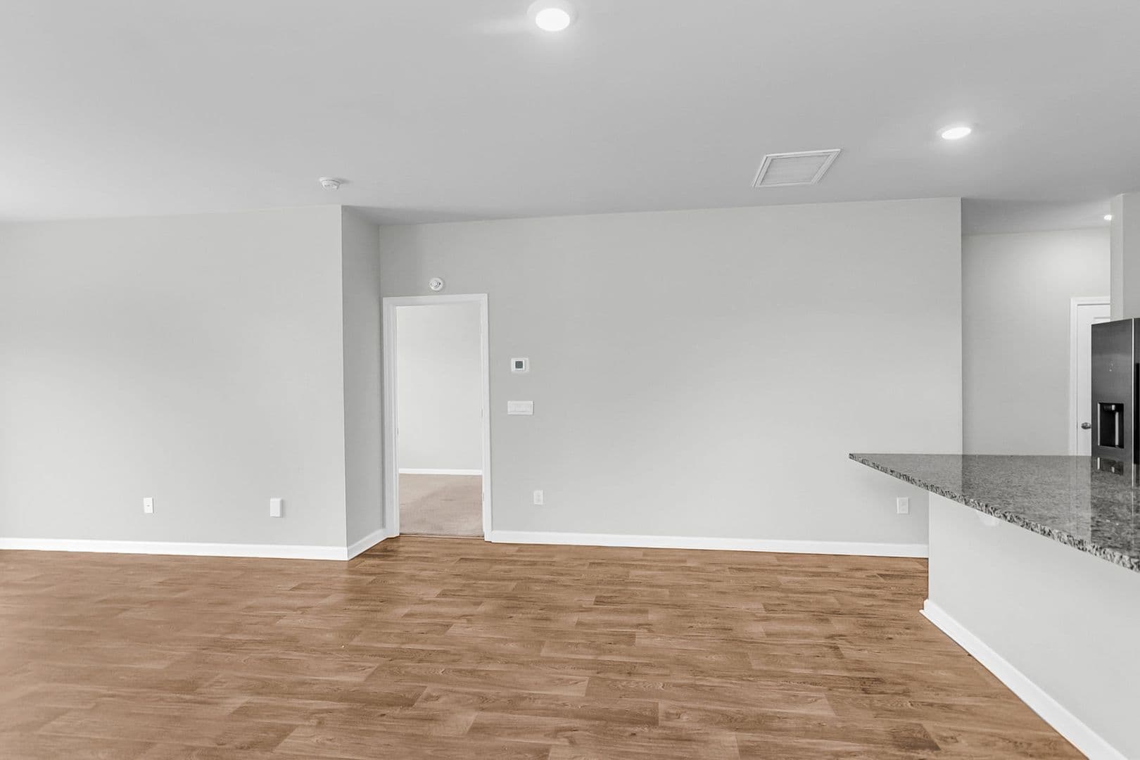 Summerville House: 325 Black Birch Dr
